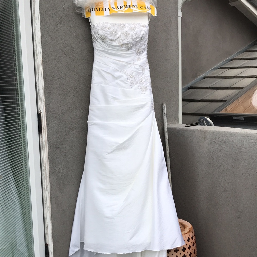 David’s Bridal white wedding dress